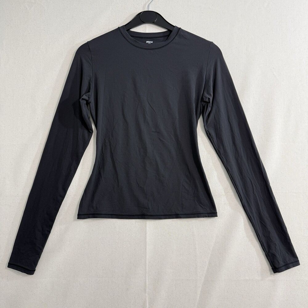 Skims Fits Everybody T-Shirt Size Small Onyx Long Sleeve Crew Neck